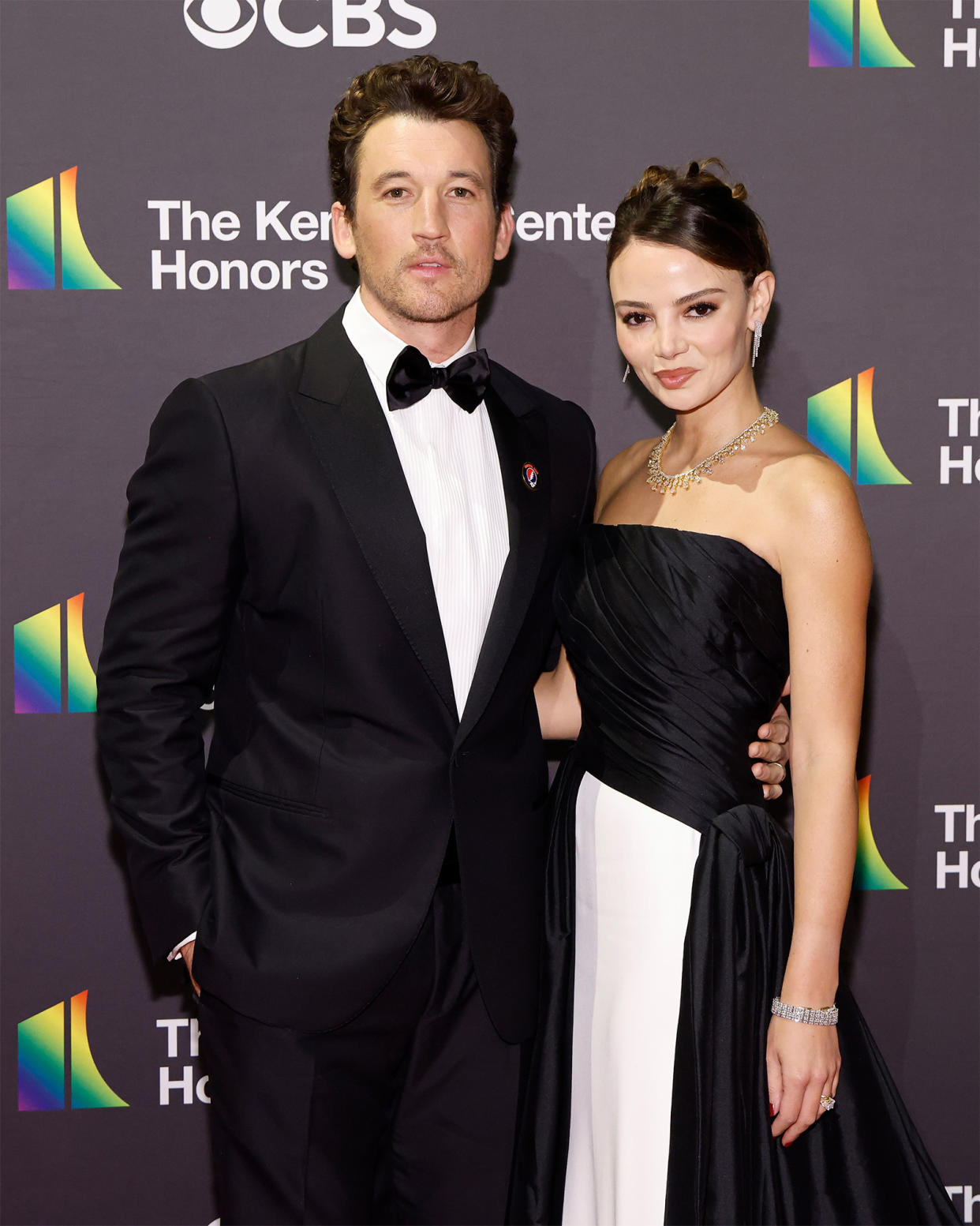 Miles Teller’s Wife Keleigh Remembers Wedding Dress Lost in House Fire